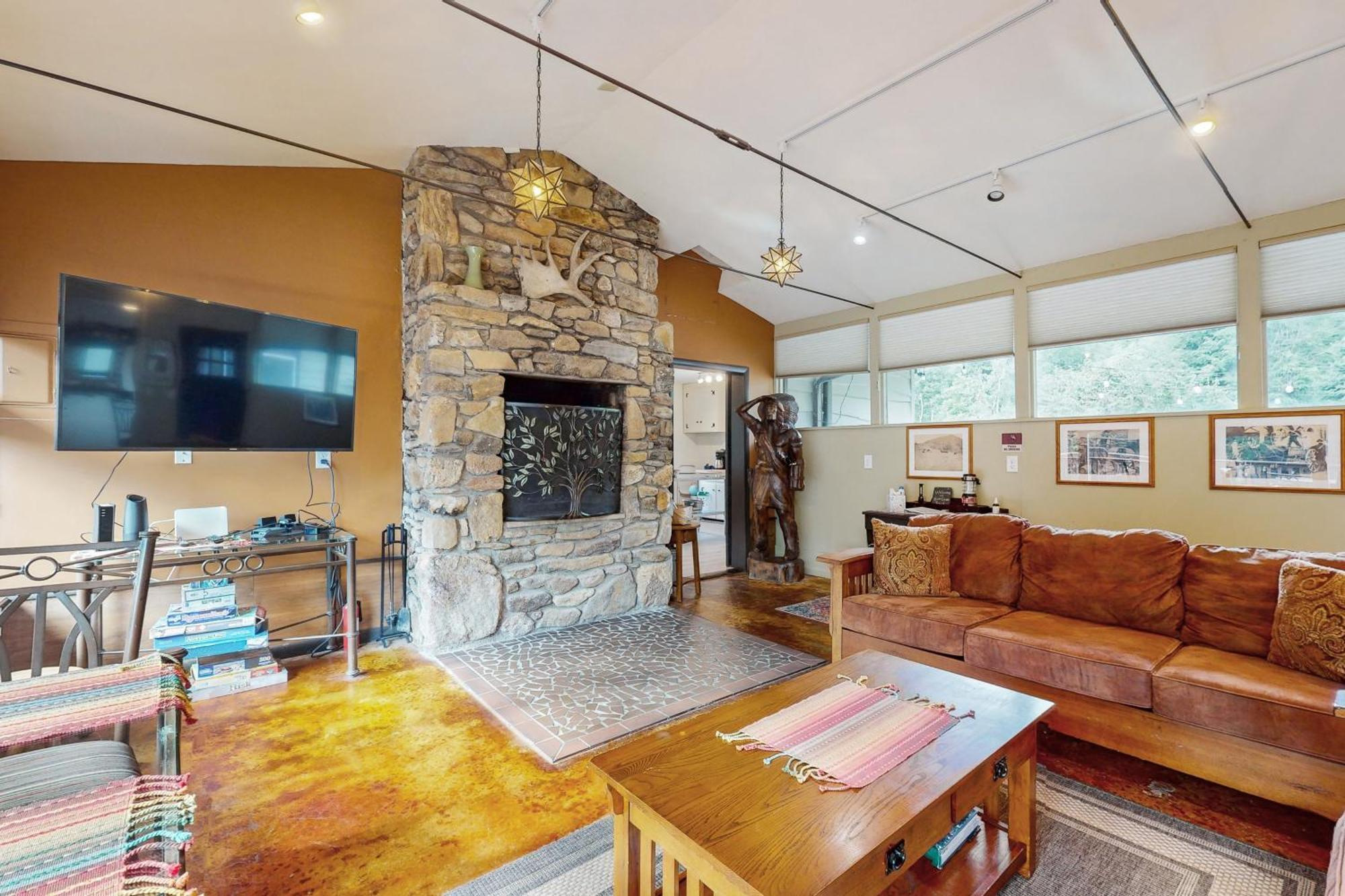 Bull Creek Peaceful Escape Villa Asheville Dış mekan fotoğraf